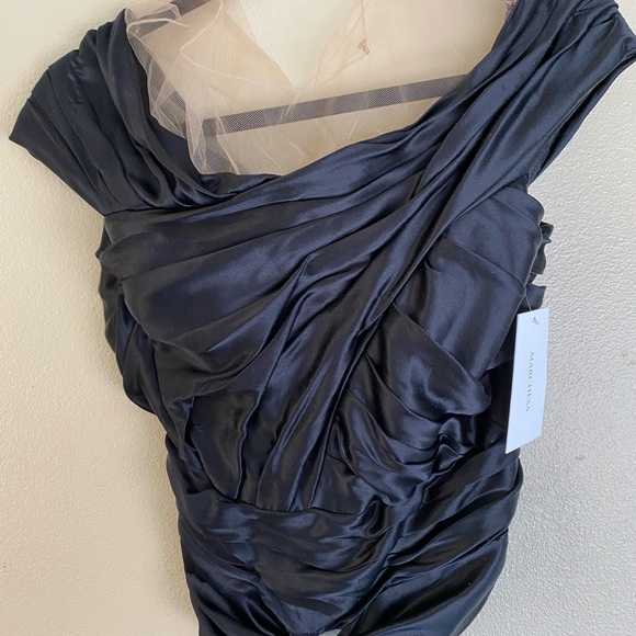 Top - Picture 5 of 6